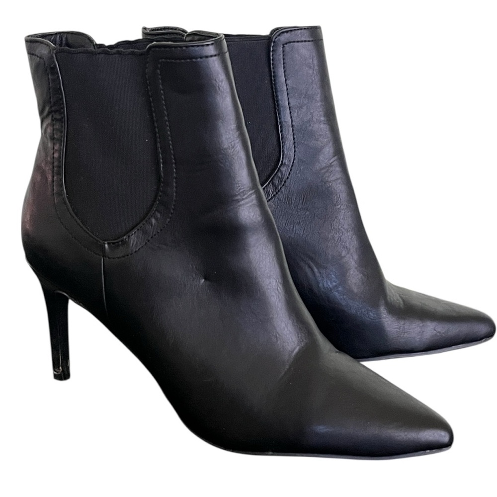 DREAM PAIRS
Pointed Toe Stiletto Kizzy Ankle Booties
